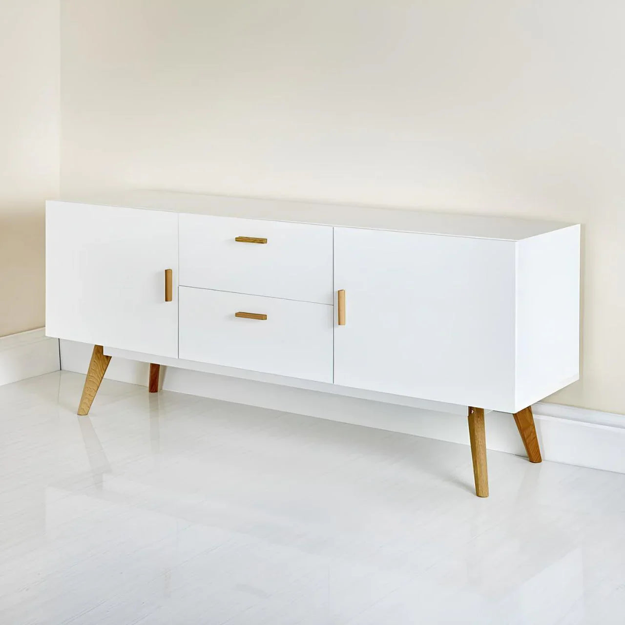 بوفيه | أبيض وخشبي | ١٦٠ × ٤٠ × ٧٠ | BT5