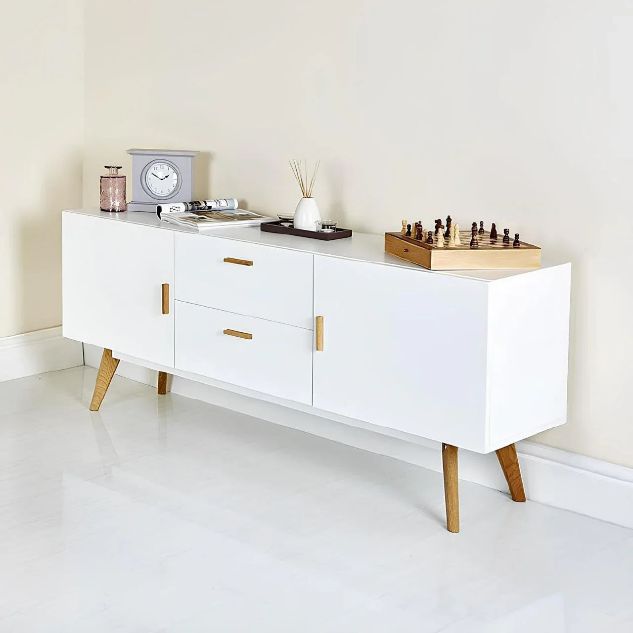 بوفيه | أبيض وخشبي | ١٦٠ × ٤٠ × ٧٠ | BT5