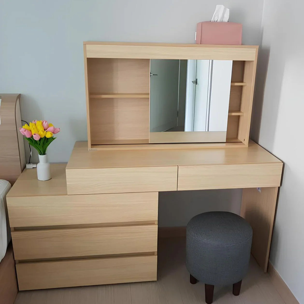 طاولة زينة | خشبية | ١٢٠ × ١٢٠ × ٤٠ | DT ٨